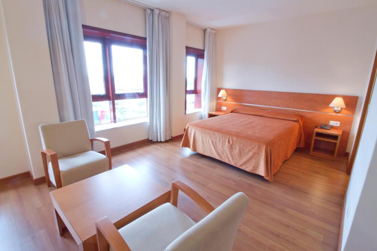 Hotel Torques Bergondo Extérieur photo