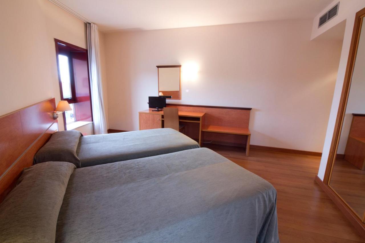 Hotel Torques Bergondo Extérieur photo