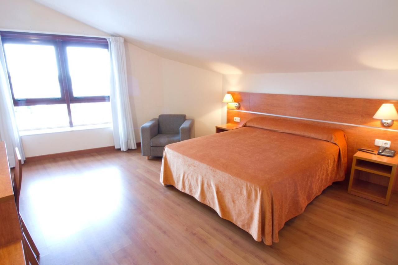 Hotel Torques Bergondo Extérieur photo