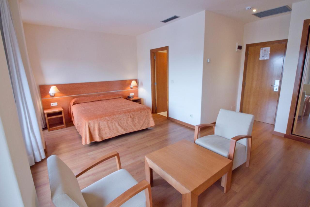 Hotel Torques Bergondo Extérieur photo