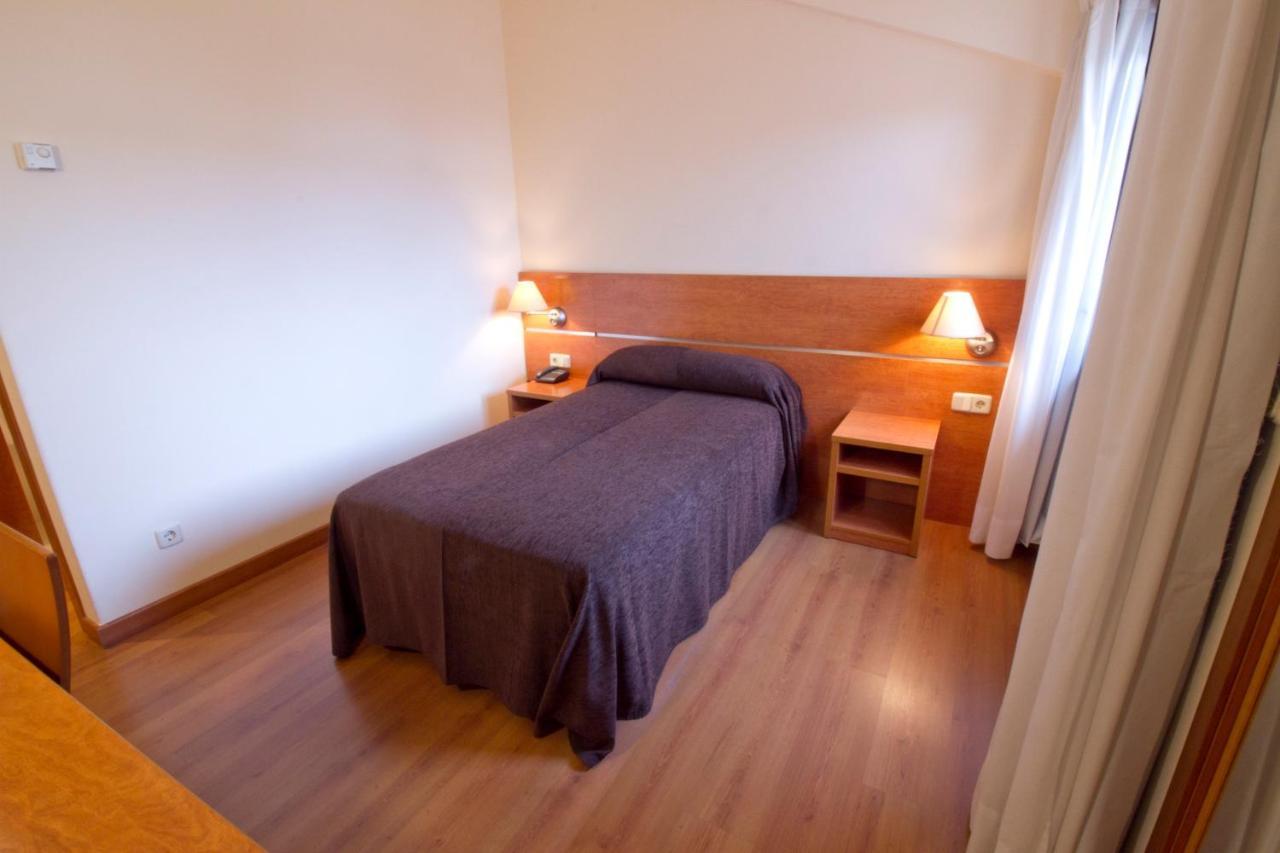 Hotel Torques Bergondo Extérieur photo