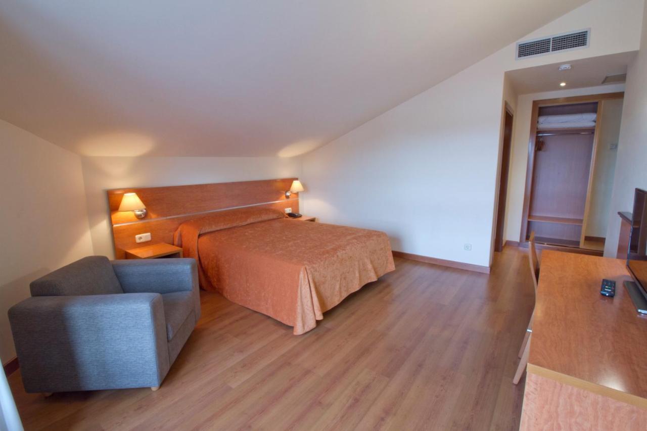 Hotel Torques Bergondo Extérieur photo